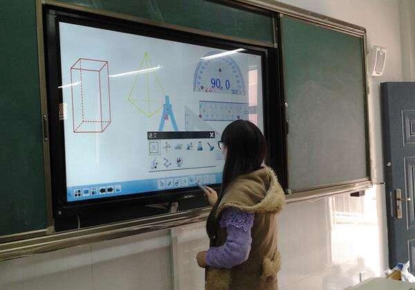 學校教學一體機觸摸屏被鎖了怎么辦？